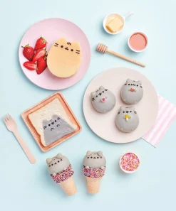 Pusheen Books & Stationery>Let's Bake! A Cookbook