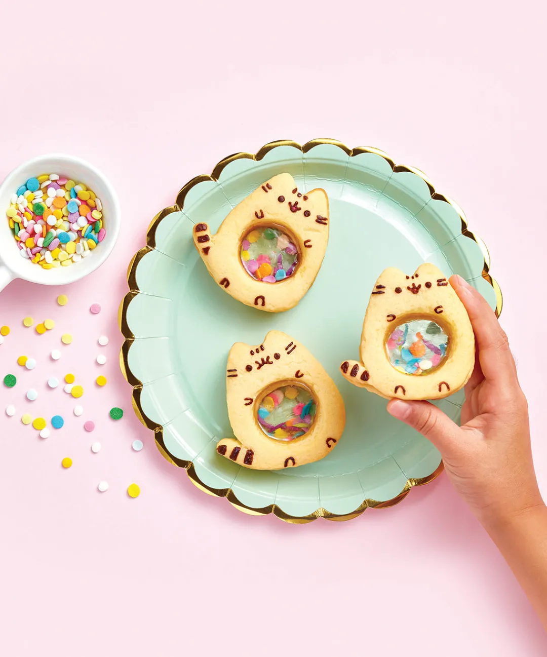 Pusheen Books & Stationery>Let's Bake! A Cookbook