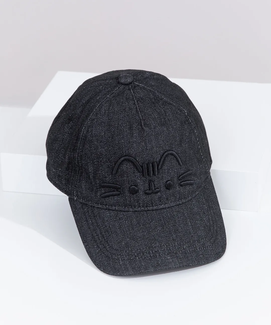Pusheen Guys & Unisex|Hats & Caps>Black Denim Cap