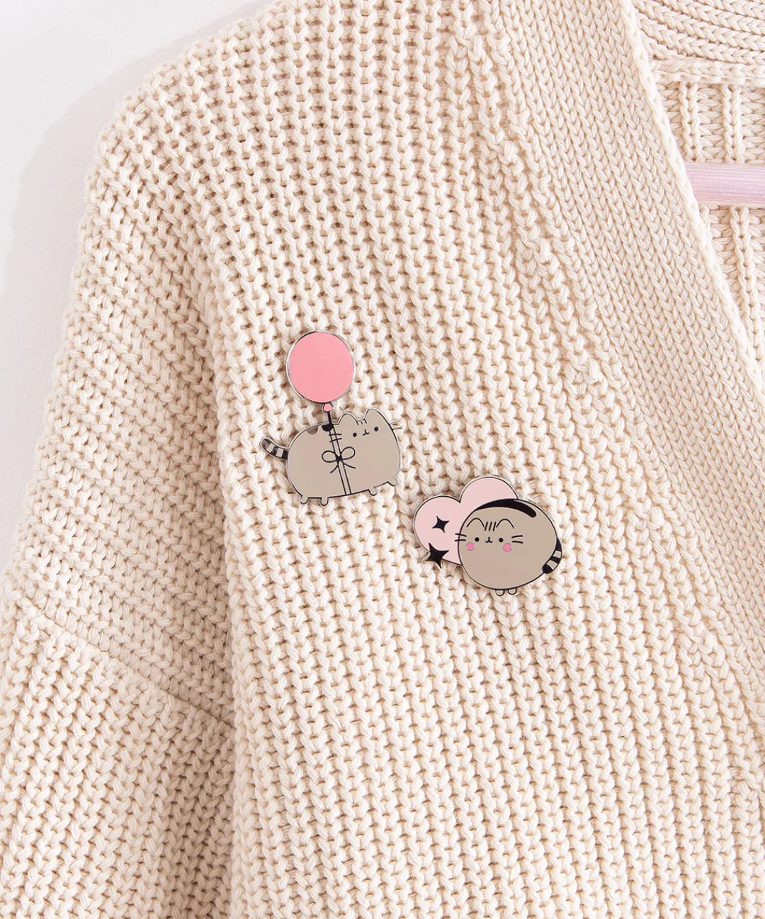 Pusheen Pins & Keychains>Keep Looking Up Pin Set