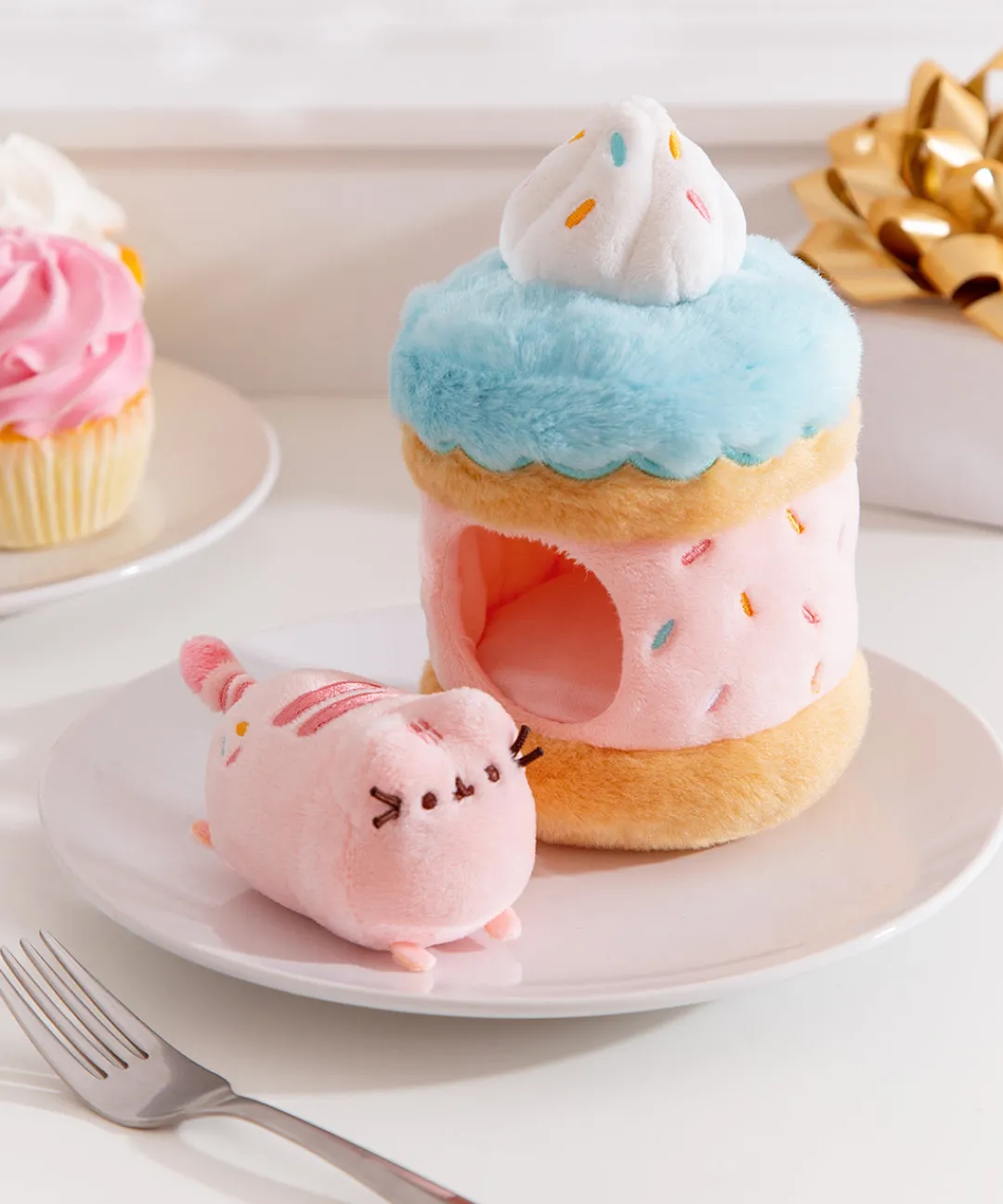 Pusheen Plush & Squisheens|Sweets>Sweets Sprinkle Cake Plush 2-pc Environment